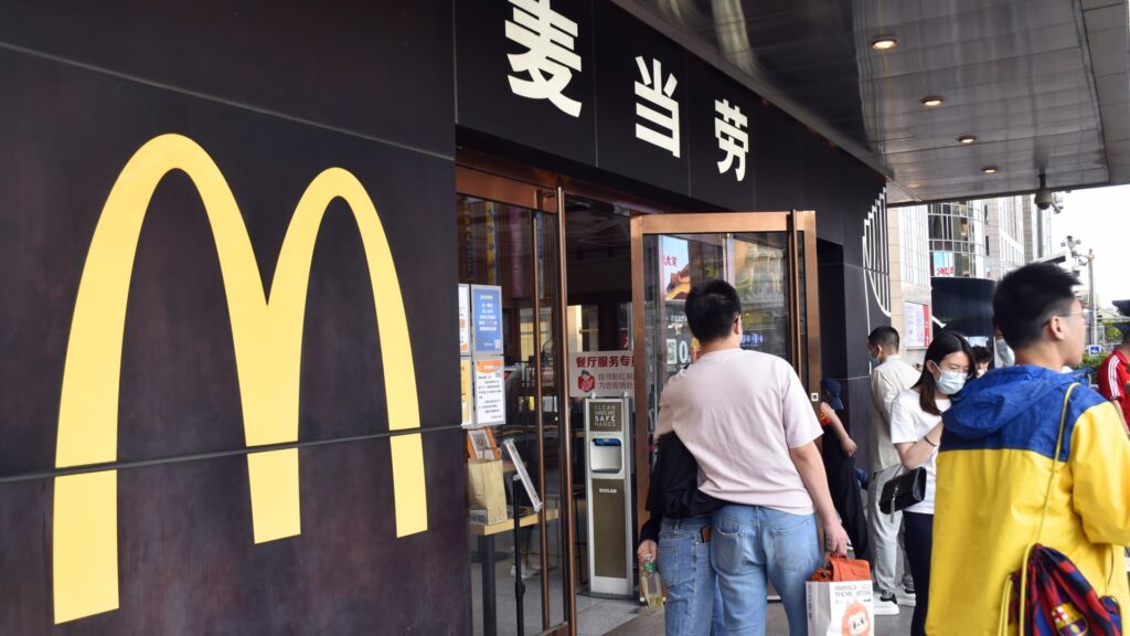 McDonald’s increases its minority stake in China business