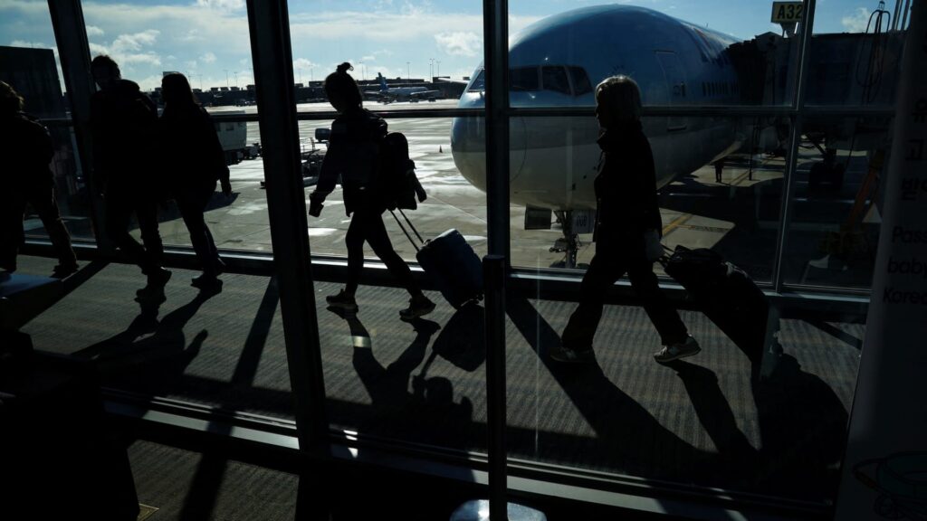 How airlines are shaving minutes off flight times to save millions