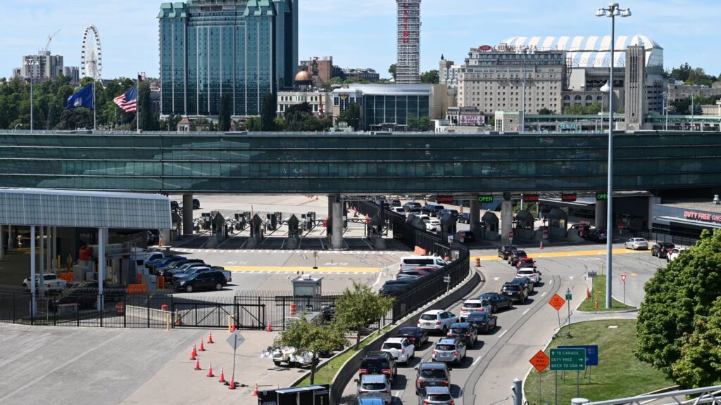 Rainbow Bridge in Niagara Falls closed after explosion of vehicle reportedly entering U.S. from Canada