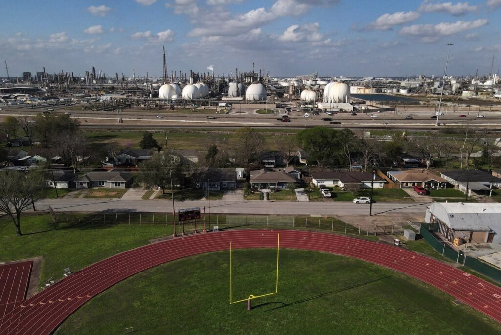 How Texas’ environmental agency weakened a once-rigorous air pollution monitoring team