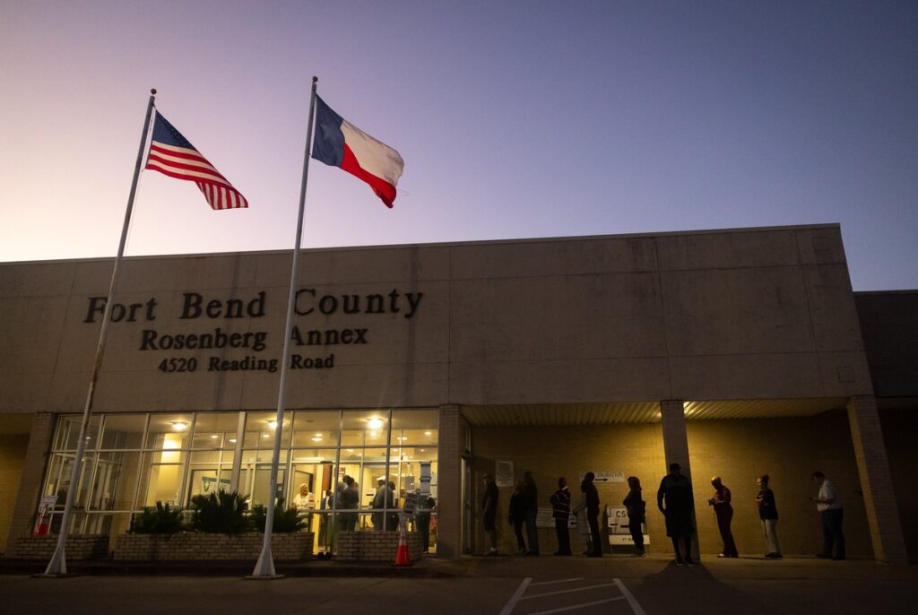 Texas turnout rate slightly down after first three days of early voting