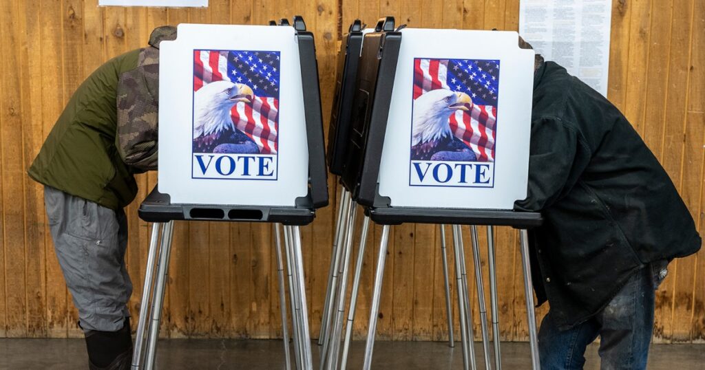 Software glitch hits Pennsylvania county forcing extension of voting hours