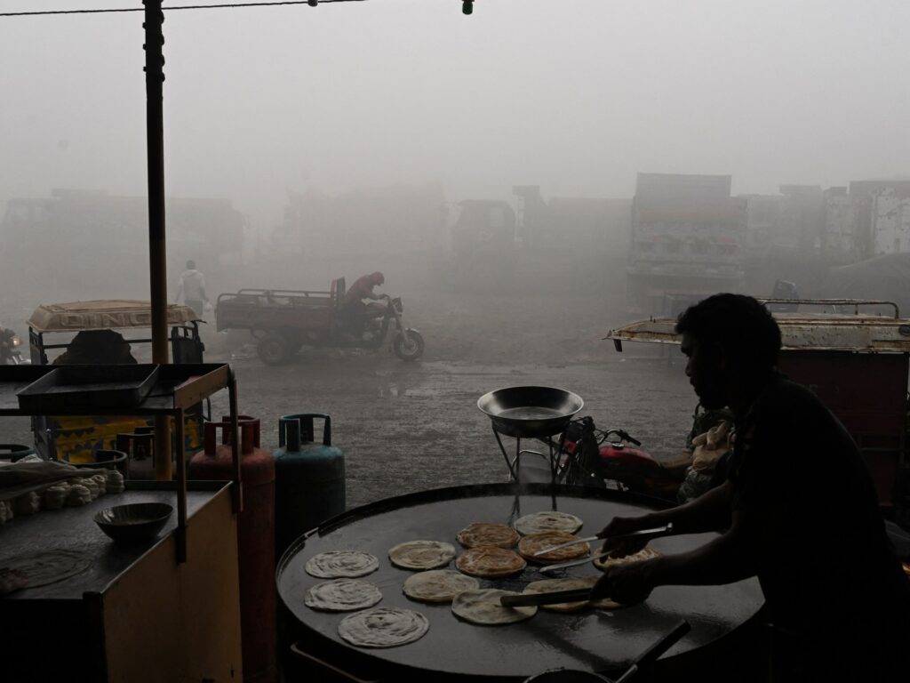 Schools to close as air pollution hits record high in Pakistan’s Lahore