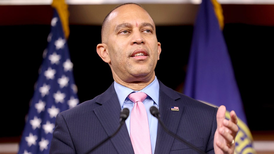 House Minority Leader Jeffries calls Rep. Ogles a ‘fraud’ for suggestion to remove Dems from House committees